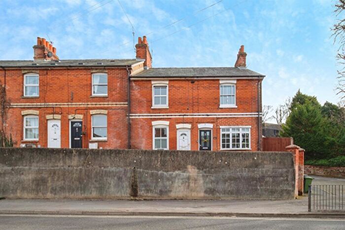 2 Bedroom Terraced House For Sale In Winchester Road, Basingstoke, RG21