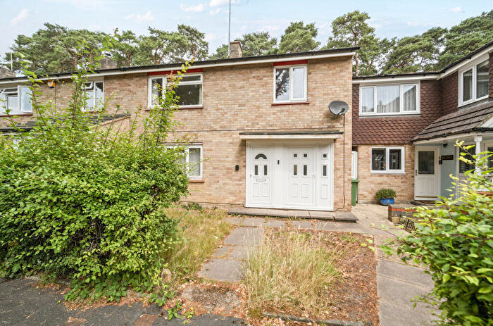 3 Bedroom End Of Terrace House For Sale In Glenwood, Bracknell, Berkshire, RG12