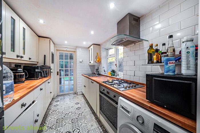 3 Bedroom Terraced House For Sale In Lower Coombe Str, South Croydon, Croydon, CR0