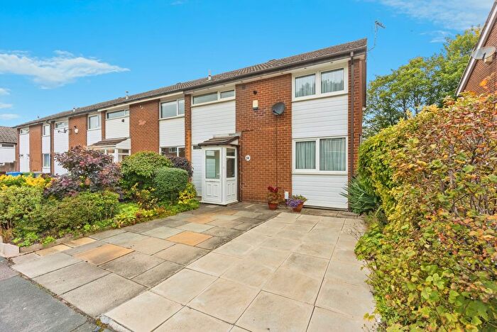 3 Bedroom End Terrace House For Sale In York Road, Sale, Greater Manchester, M33