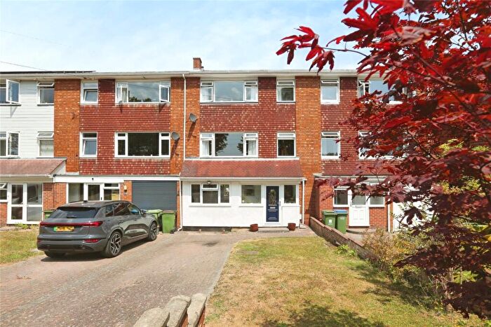 4 Bedroom Town House For Sale In Brookfield Gardens, Sarisbury Green, Southampton, Hampshire, SO31