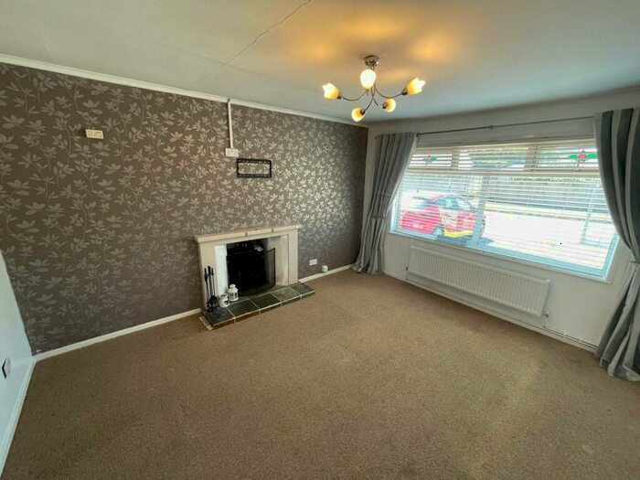 2 Bedroom Bungalow For Sale In Cross Inn, Nr New Quay, SA44
