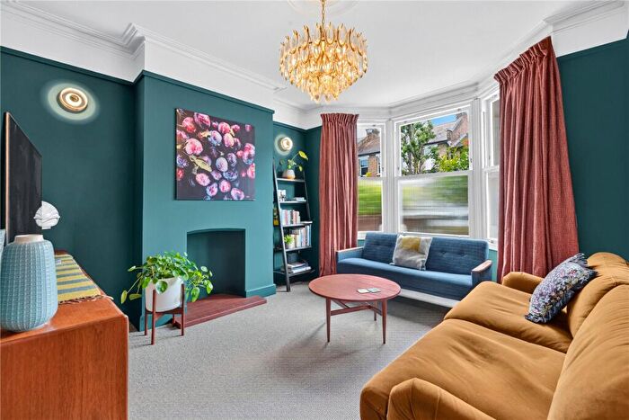 4 Bedroom Terraced House For Sale In Havant Road, Walthamstow, London, E17