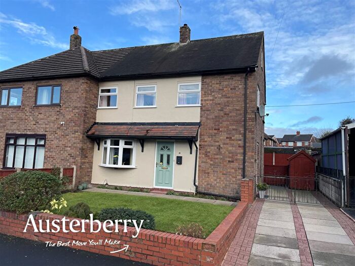 3 Bedroom Semi-Detached House To Rent In Youlgreave Avenue, Berryhill, Stoke-On-Trent, ST2