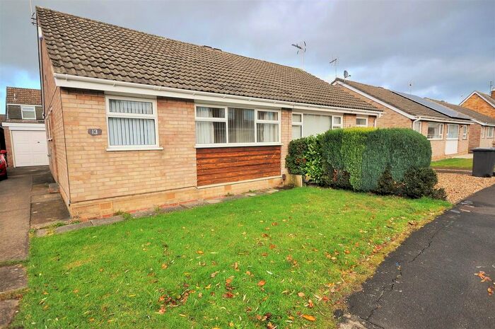 2 Bedroom Semi-Detached Bungalow To Rent In Chantry Close, Woodthorpe, York, YO24