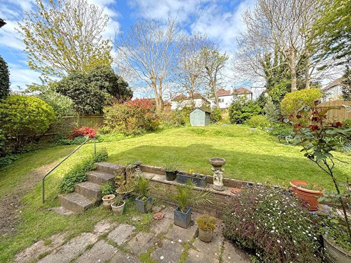 2 Bedroom Flat For Sale In Dorset Road, Bexhill-On-Sea, TN40