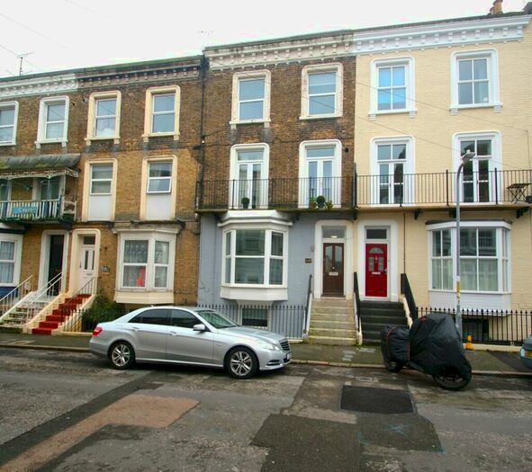 1 Bedroom Flat To Rent In Ethelbert Road, Margate, CT9