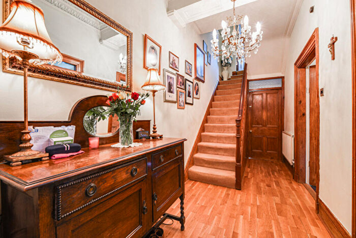 4 Bedroom Detached House For Sale In Lower Bank Road, Fulwood, PR2