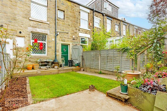 2 Bedroom Terraced House For Sale In Fox Platt Terrace, Mossley, OL5