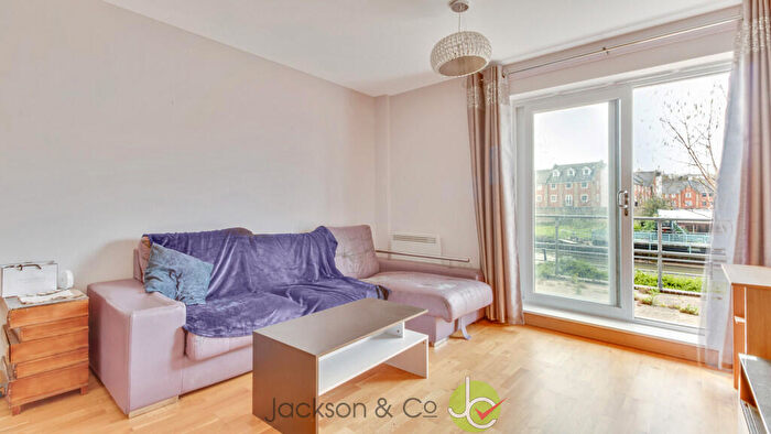 2 Bedroom Apartment To Rent In Sail House, Colchester, CO2