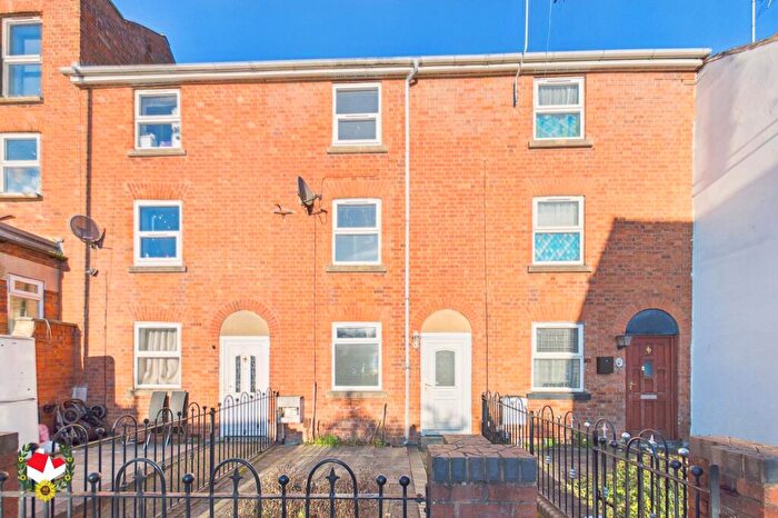 3 Bedroom Terraced House For Sale In Barton Street, Gloucester, GL1