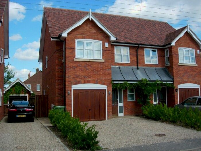 4 Bedroom Semi-Detached House To Rent In Newtown Road, Marlow, Buckingamshire SL7