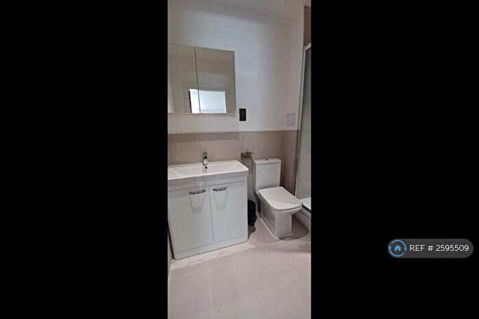 1 Bedroom Flat To Rent In Princes Street, Stafford, ST16