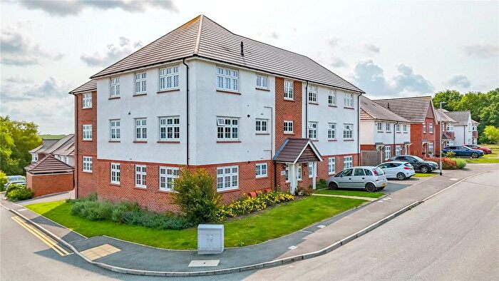 2 Bedroom Flat For Sale In Barlaston Way, Amington, Tamworth, Staffordshire, B77