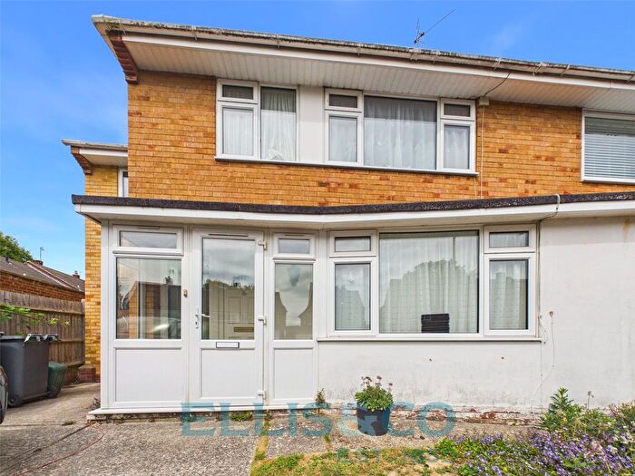 4 Bedroom Semi Detached House For Sale In Sullivan Road, Tonbridge, Kent, TN10