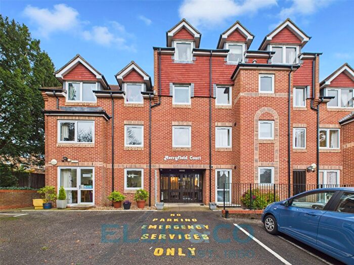 1 Bedroom Flat For Sale In Waterloo Road, Tonbridge, Kent, TN9