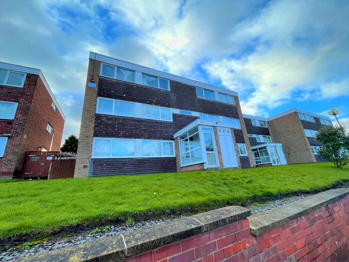 2 Bedroom Flat To Rent In Hillside Road, Great Barr, Birmingham B43