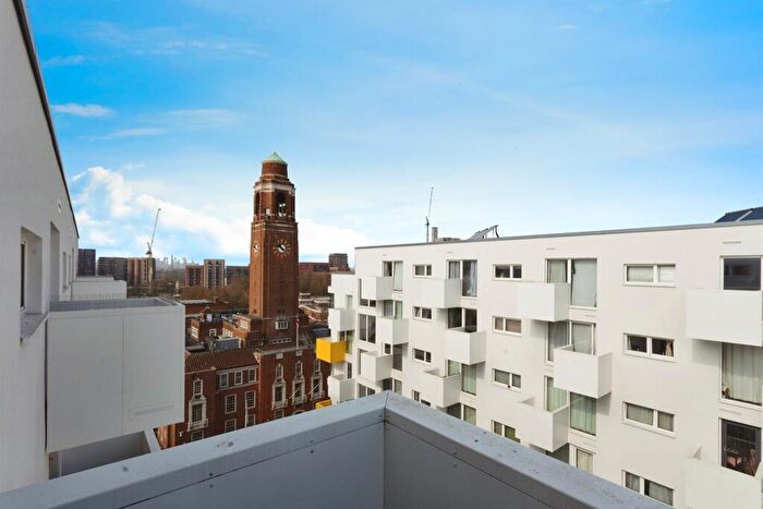 1 Bedroom Flat For Sale In Arboretum Place, Barking, IG11