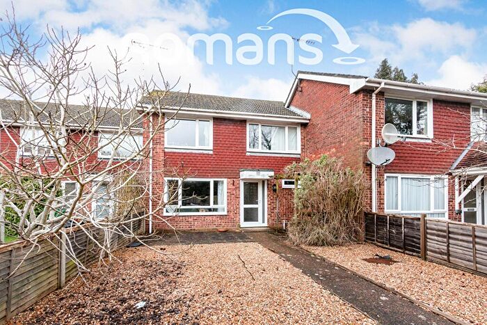 4 Bedroom Terraced House To Rent In Roman Way, Farnham, GU9