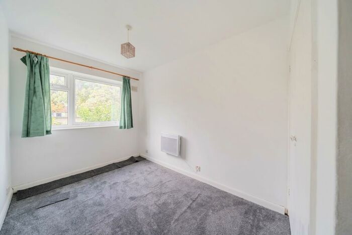 2 Bedroom Flat To Rent In Burnt Ash Hill Lee, SE12