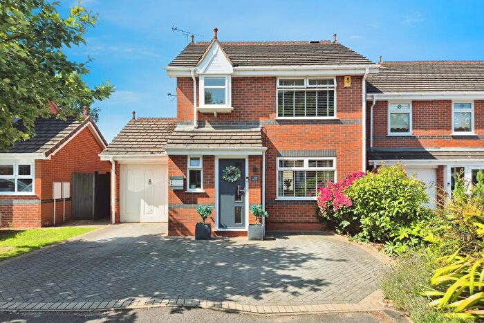 3 Bedroom Detached House For Sale In Admirals Way, Rowley Regis, B65