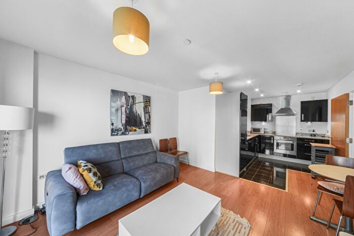 1 Bedroom Flat To Rent In Barge Walk, London, SE10