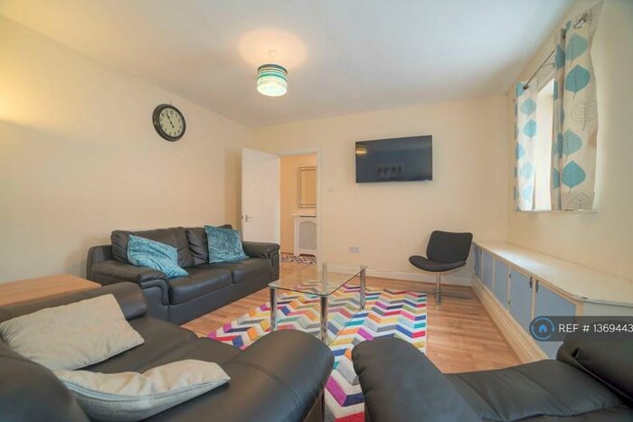 7 Bedroom Terraced House To Rent In Picton Road, Liverpool, L15