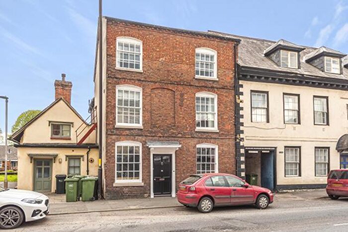 3 Bedroom Town House To Rent In Leominster, Herefordshire, HR6