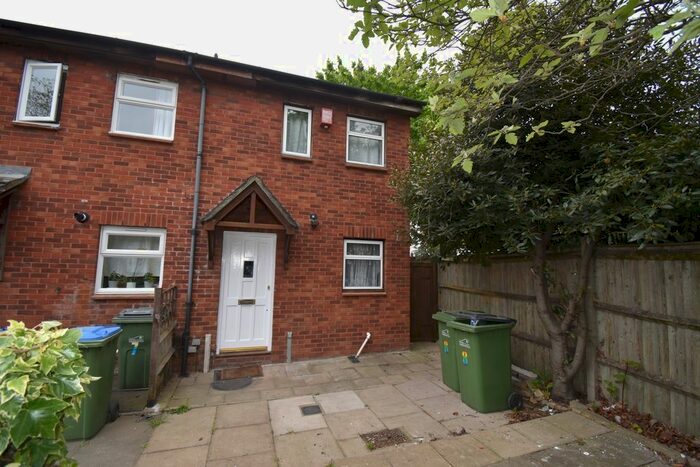 2 Bedroom Terraced House To Rent In Garrick Drive, London, SE28