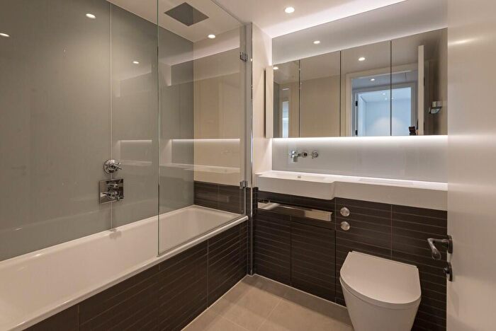 2 Bedroom Apartment To Rent In Fladgate House, Battersea Power Station, SW11