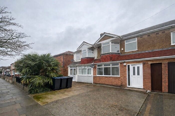 3 Bedroom Property To Rent In Forest Road, Enfield, EN3