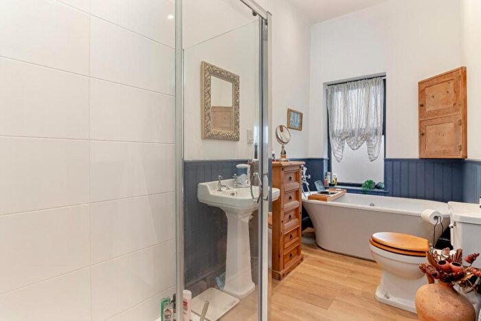 3 Bedroom House For Sale In Cheltenham Mount, Harrogate, HG1