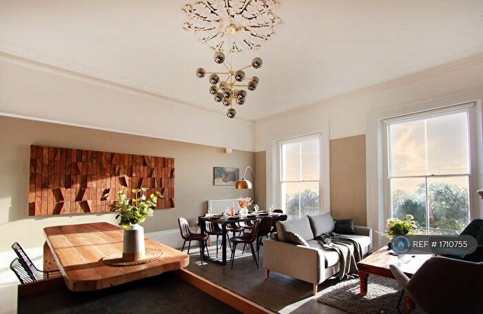 4 Bedroom Flat To Rent In Victoria Park, Dover, CT16