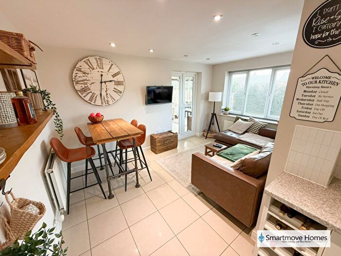 4 Bedroom Detached House For Sale In Trinity Way, Heanor, DE75