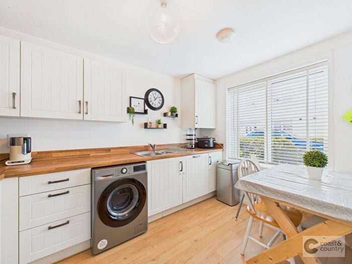 3 Bedroom Detached House For Sale In Burnet Road, Newton Abbot, TQ12