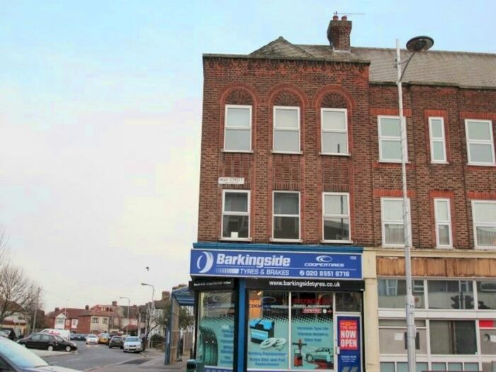 3 Bedroom Flat To Rent In High Street, Barkingside, IG6