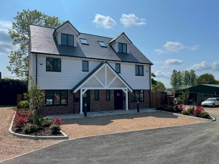 3 Bedroom Semi-Detached House For Sale In The Slade, Lamberhurst, Tunbridge Wells, TN3