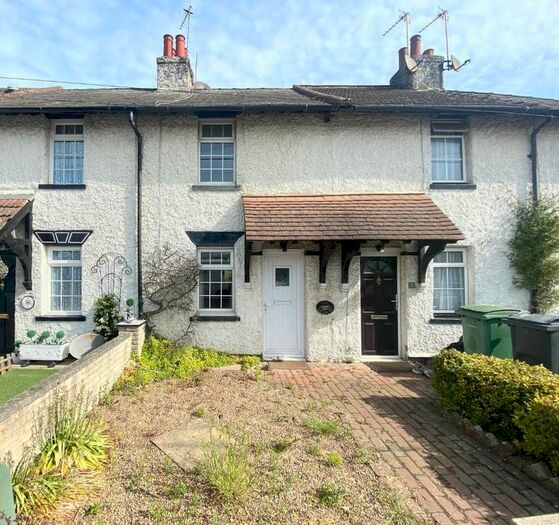 2 Bedroom Cottage To Rent In Sutton Road, Langley, Maidstone, ME17