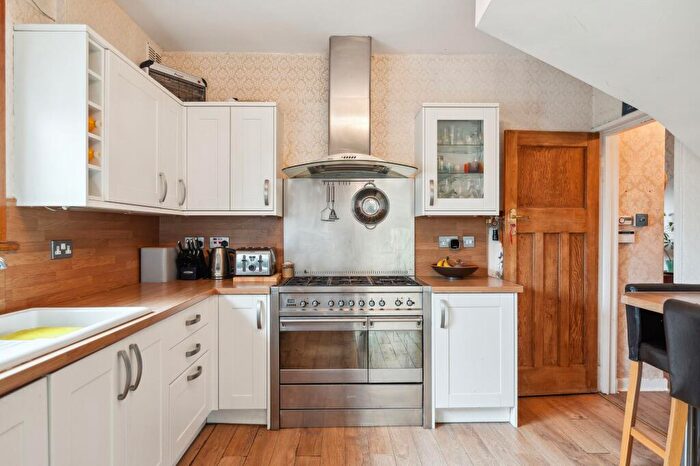 5 Bedroom Detached House For Sale In Cairnhill Road, Bearsden, G61