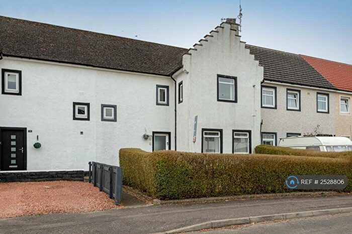 4 Bedroom Terraced House To Rent In Castle Road, Glasgow, G77