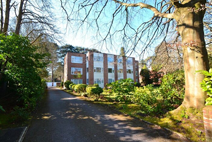 2 Bedroom Flat To Rent In Westbourne, BH4