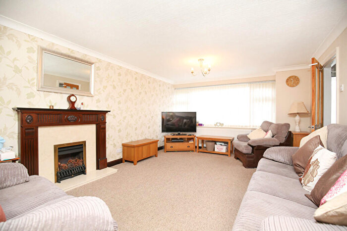 3 Bedroom Detached House For Sale In Windmill Road, Atherstone, CV9