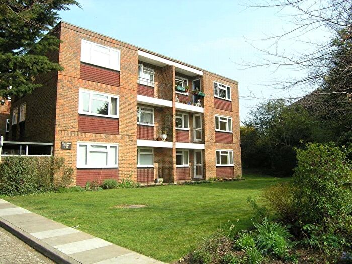 1 Bedroom Flat To Rent In Clovelly Court, A Alexandra Road, Epsom, Surrey, KT17