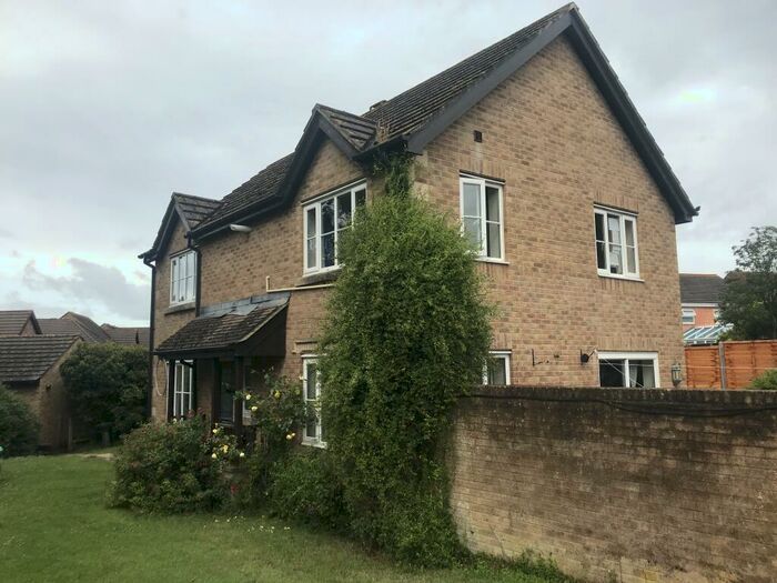 4 Bedroom Detached House To Rent In Abbey Manor, Yeovil, BA21