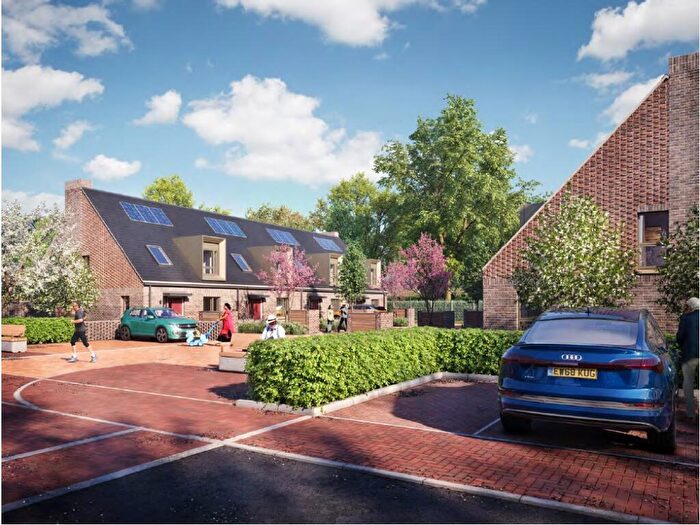 3 Bedroom Terraced House For Sale In Oakfield, Swindon, SN3