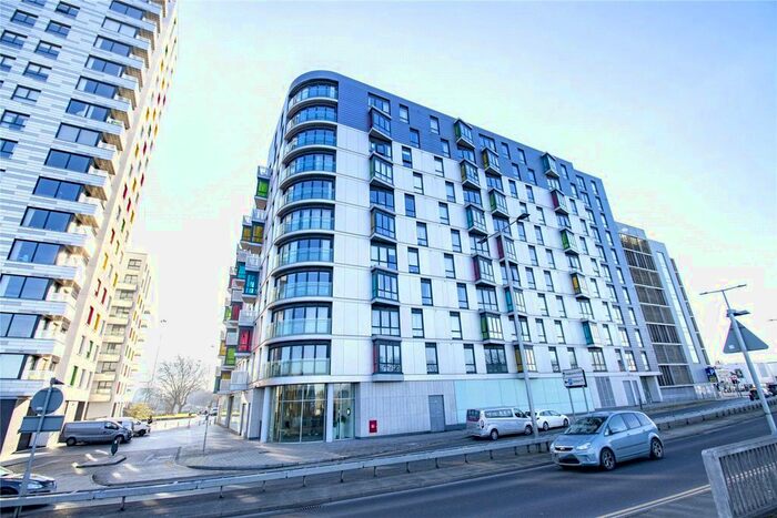 1 Bedroom Flat To Rent In Hermitage, Chatham Street, Reading, Berkshire, RG1