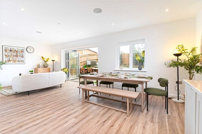 5 Bedroom Detached House For Sale In Highbarrow Close, West Purley, CR8