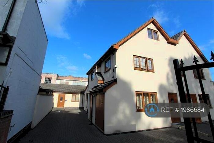 1 Bedroom Flat To Rent In Saffron Lane, Leicester, LE2