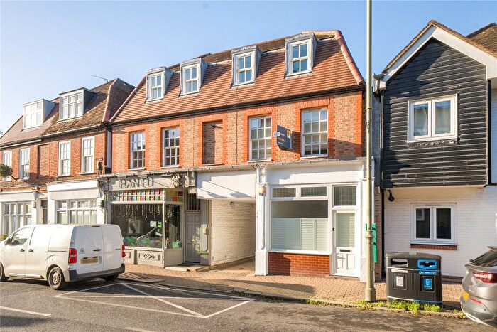 1 Bedroom Flat For Sale In Thames Ditton, KT7
