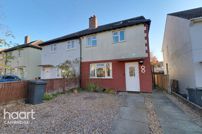 4 Bedroom Semi-Detached House To Rent In Pen Close, Cambridge, CB1